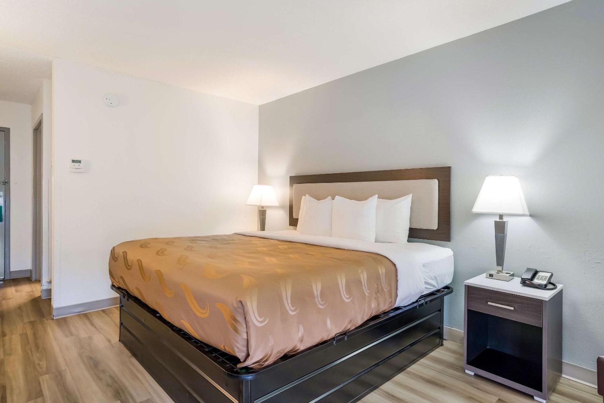 Quality Inn Jacksonville Near Camp Lejeune Exterior foto
